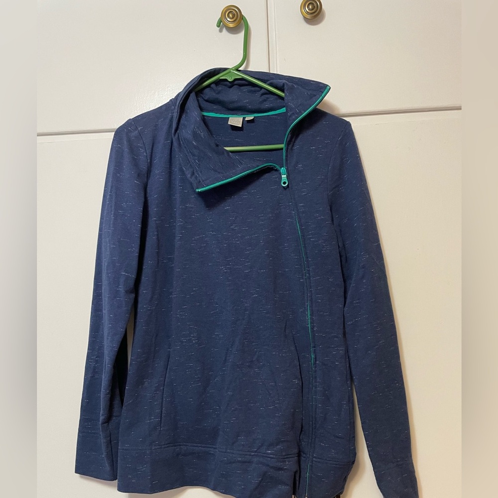 Twik Navy asymmetrical sweatshirt with teal Accents